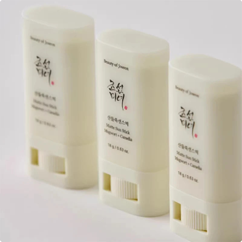 Korean Facial Cleanser for Gentle and Tender Skin Deep Clean Toner Ginseng Water for Moisturized Eye Cream Removes Eye Circles